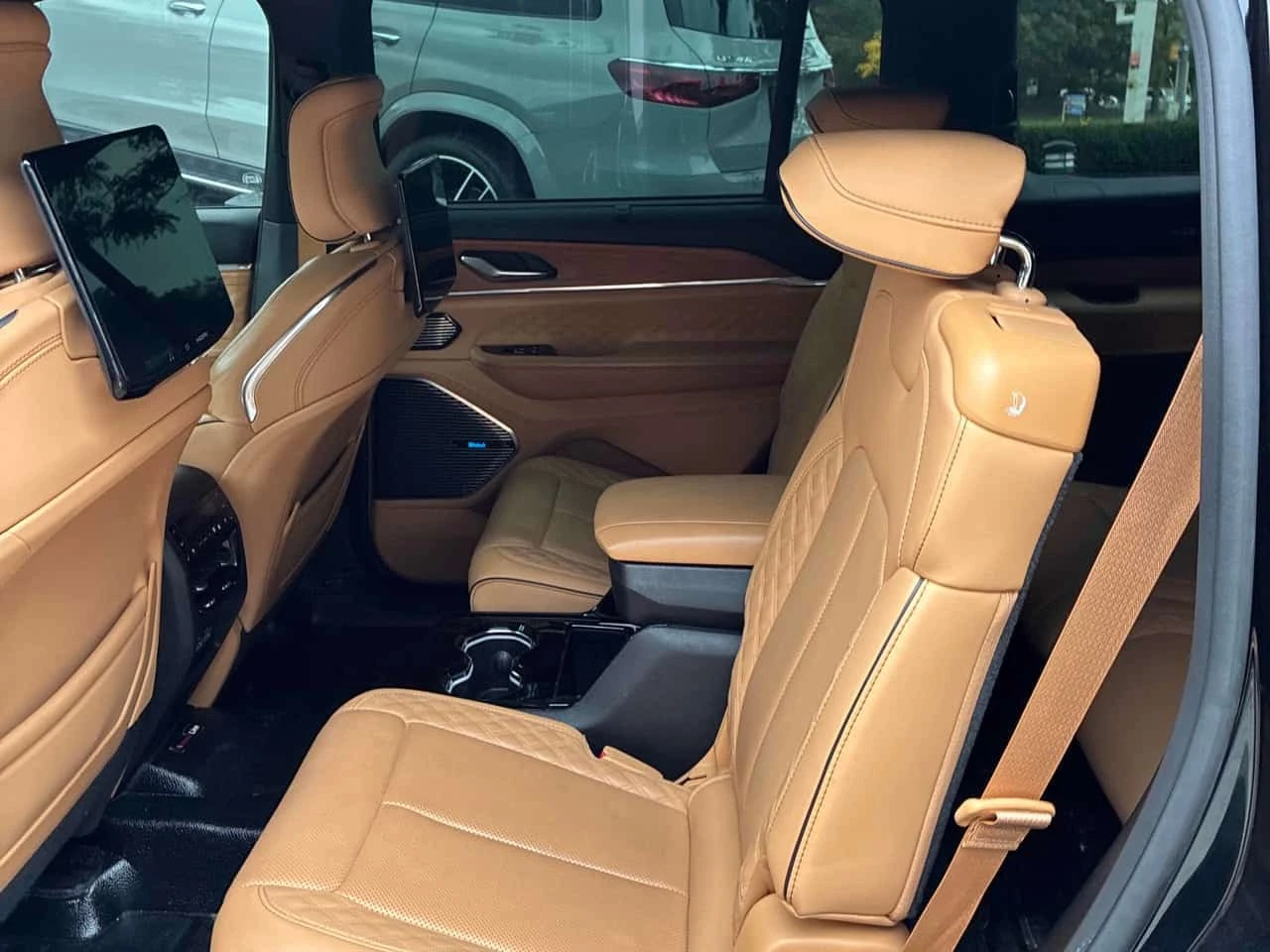 Jeep Grand cherokee L Summit Reserve | CARFAX | ��� ���������  | Mobile.bg � ����������� 10