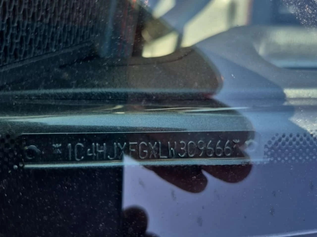 Jeep Wrangler * 4x4 Rubicon * BLIND SPOT * REMOTE START * , снимка 17 - Автомобили и джипове - 56626833