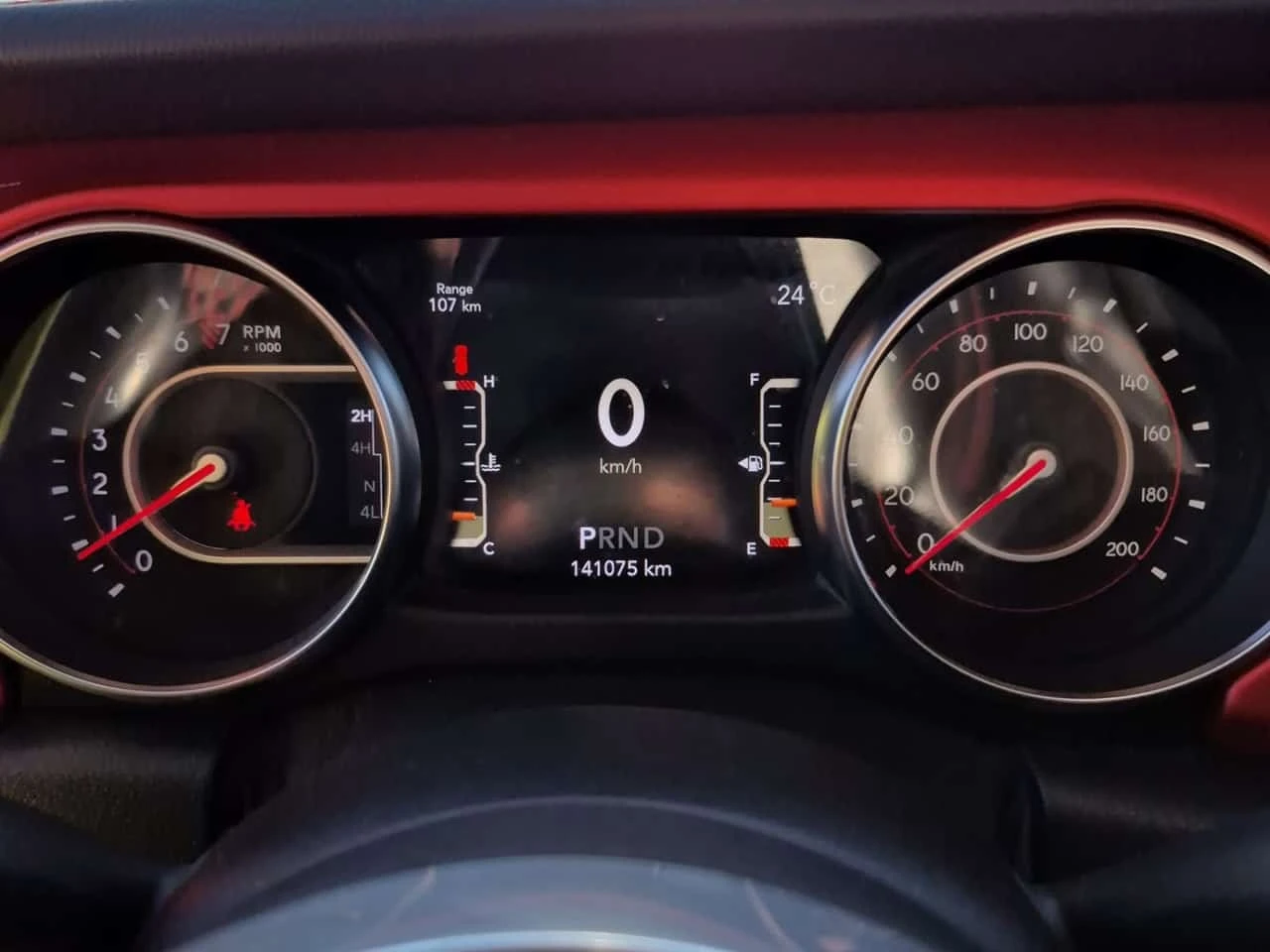 Jeep Wrangler * 4x4 Rubicon * BLIND SPOT * REMOTE START * , снимка 9 - Автомобили и джипове - 56626833