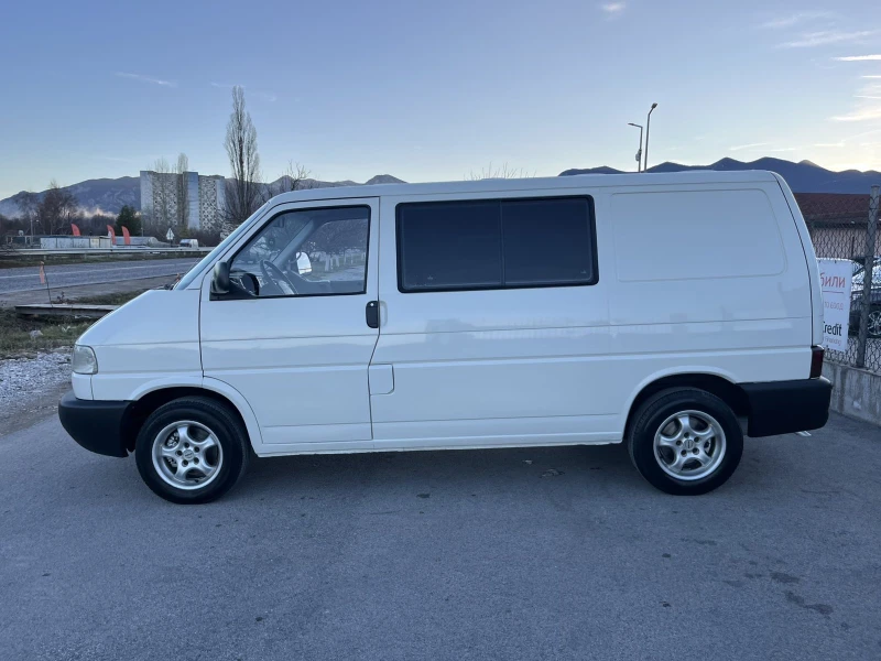 VW T4 2.5TDI 102кс НАПЪЛНО ОБСЛУЖЕН, снимка 6 - Бусове и автобуси - 48369704