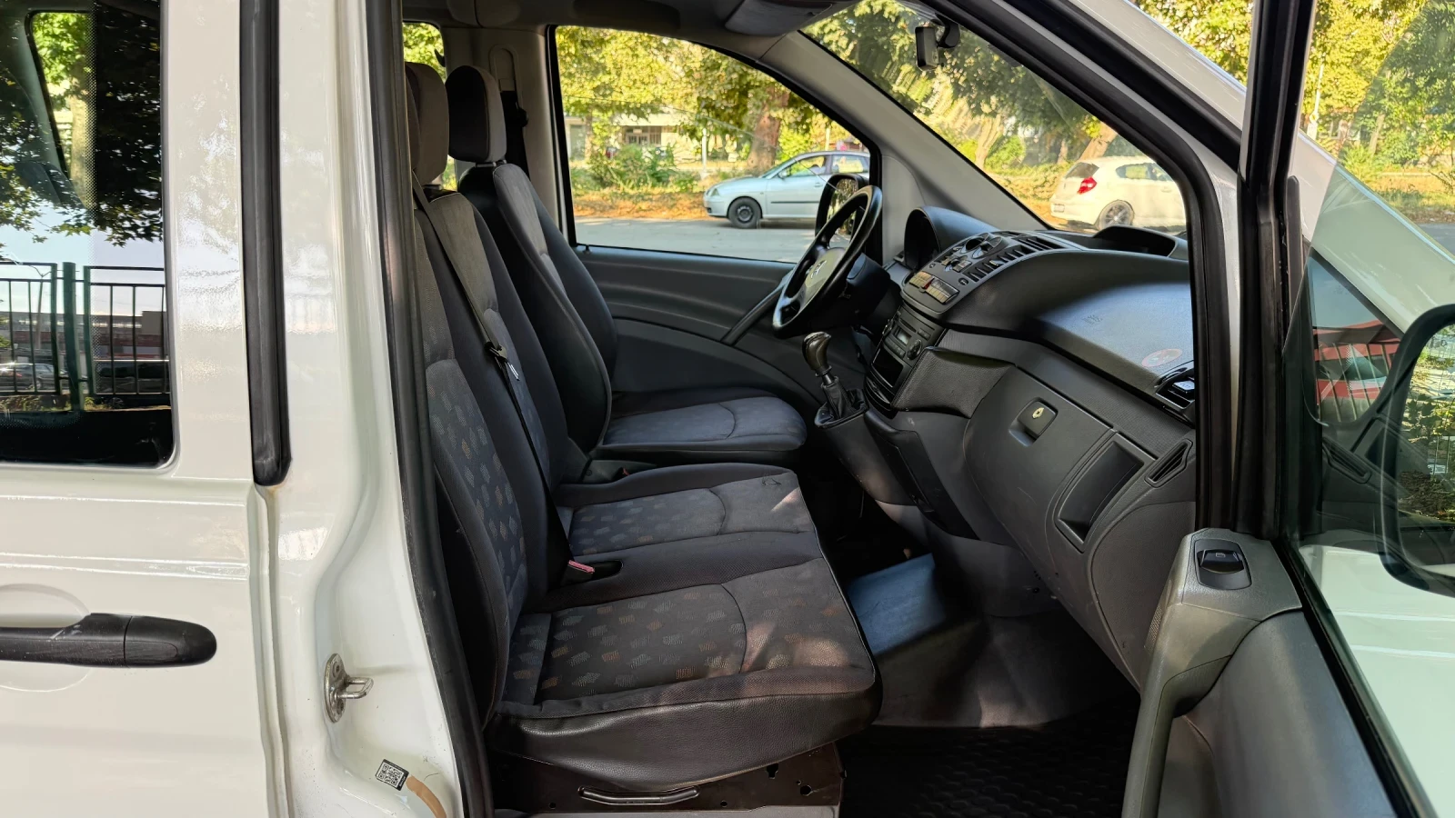 Mercedes-Benz Vito 8+ 1* КЛИМАТИК* ПЕРФЕКТЕН, снимка 13 - Бусове и автобуси - 55370003