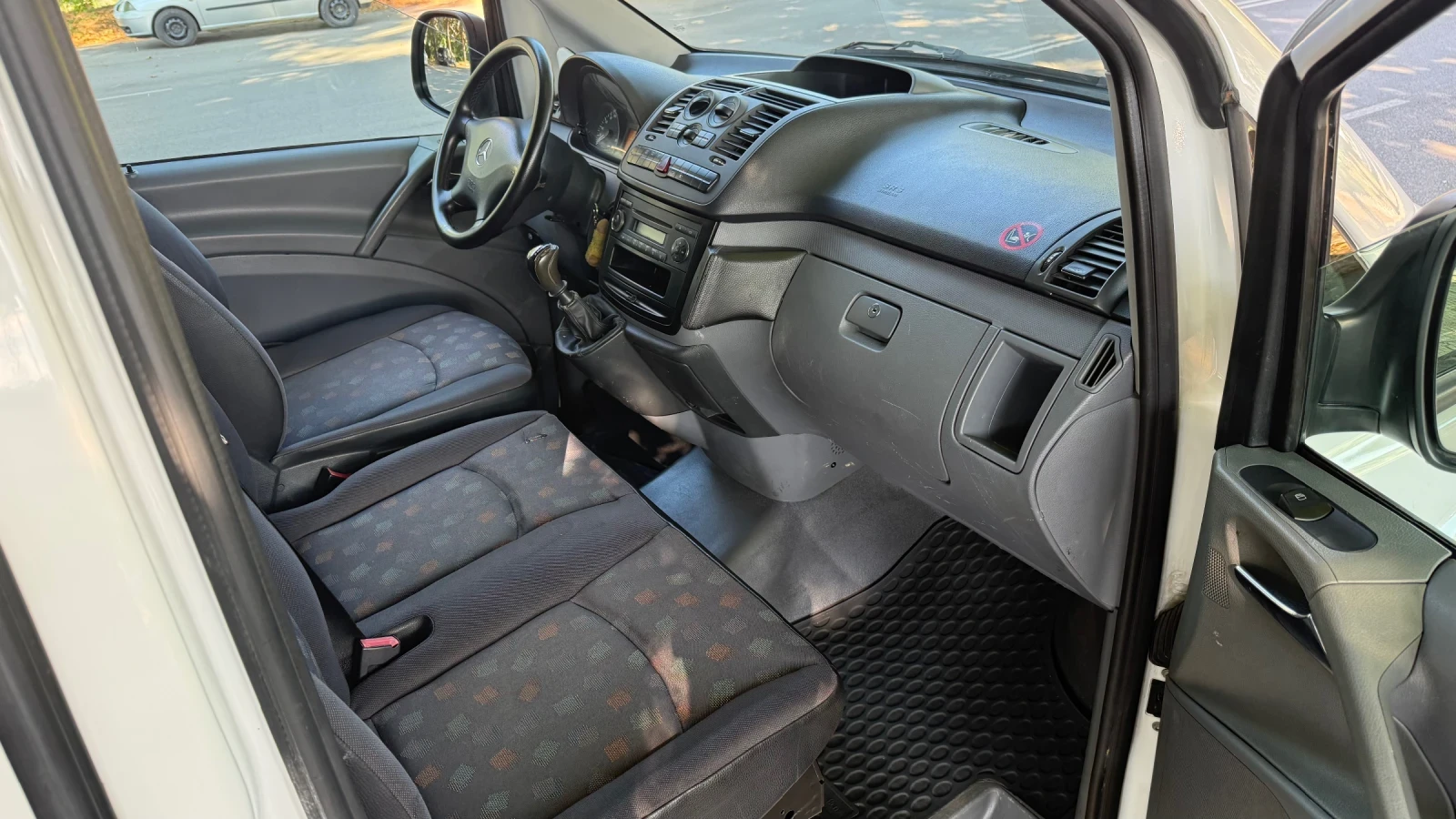 Mercedes-Benz Vito 8+ 1* КЛИМАТИК* ПЕРФЕКТЕН, снимка 14 - Бусове и автобуси - 55370003