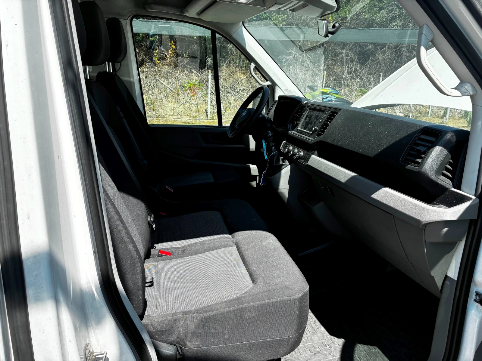 VW Crafter 2.0TDI 140кс, снимка 9 - Бусове и автобуси - 55528586
