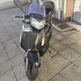  Kymco People