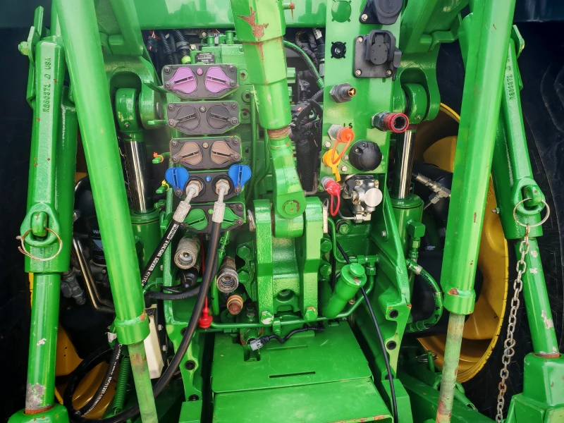 Трактор John Deere 8400R лизинг с първоначална вноска 20%, снимка 13 - Селскостопанска техника - 49853925