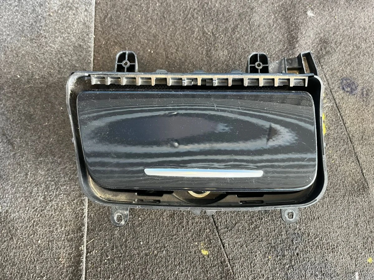 Поставка за чаши BMW GT F07 9142166-11-82