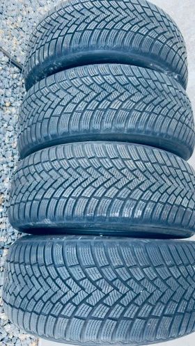 Гуми Зимни 235/50R19, снимка 11
