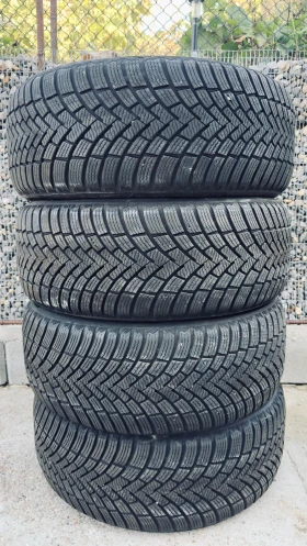 Гуми Зимни 235/50R19, снимка 2