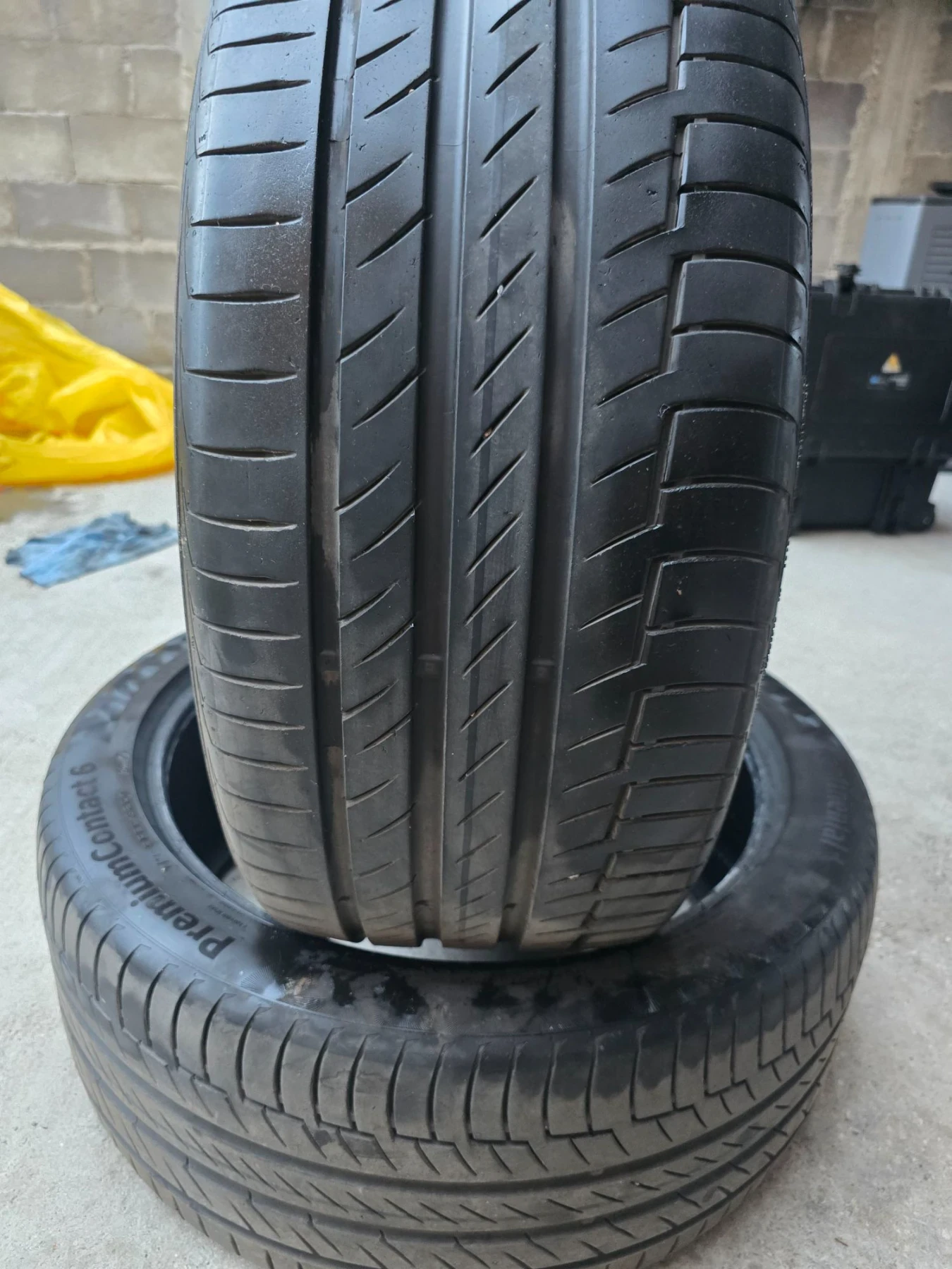 Гуми Летни 275/40R22