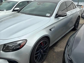 Mercedes-Benz E 63 AMG S * CARFAX * ОПЦИЯ ЗА ФИНАНСИРАНЕ, снимка 3