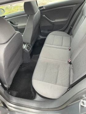 VW Golf - 4000 € / 7823.32 лв. - 19470765 9