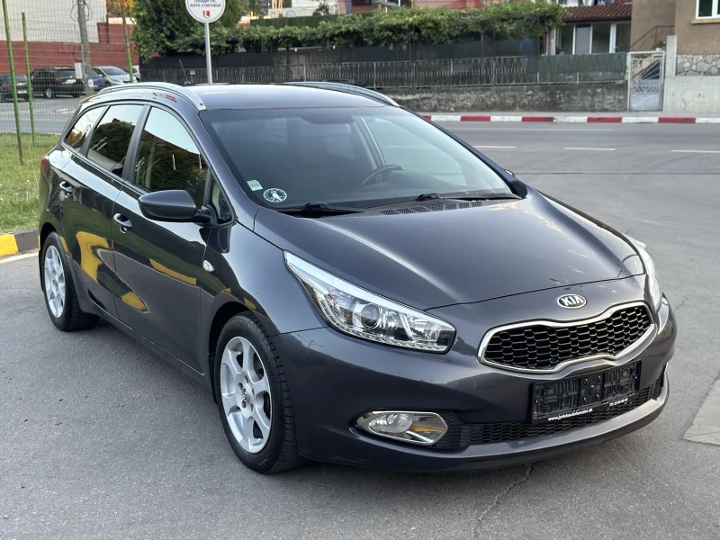 Kia Ceed 1.6CRDi Климатроник* EURO 5, снимка 4 - Автомобили и джипове - 51436099