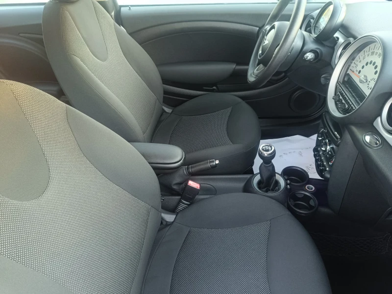 Mini One, снимка 9 - Автомобили и джипове - 51812489