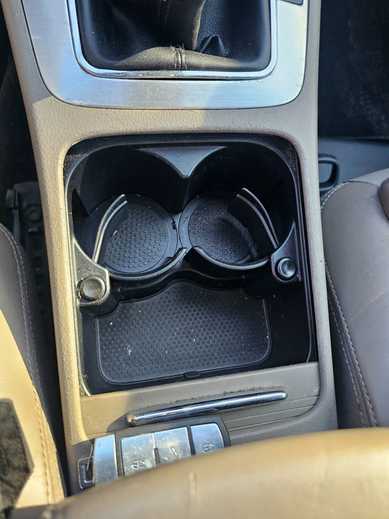 VW Passat 2.0tdi 170 коня highline , снимка 16 - Автомобили и джипове - 52269618