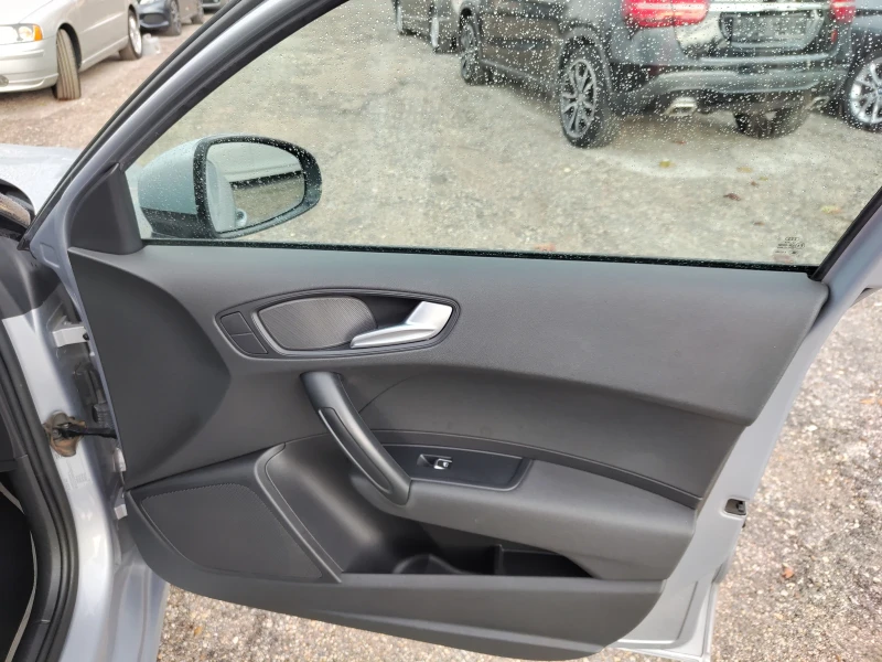 Audi A1, снимка 13 - Автомобили и джипове - 52289256