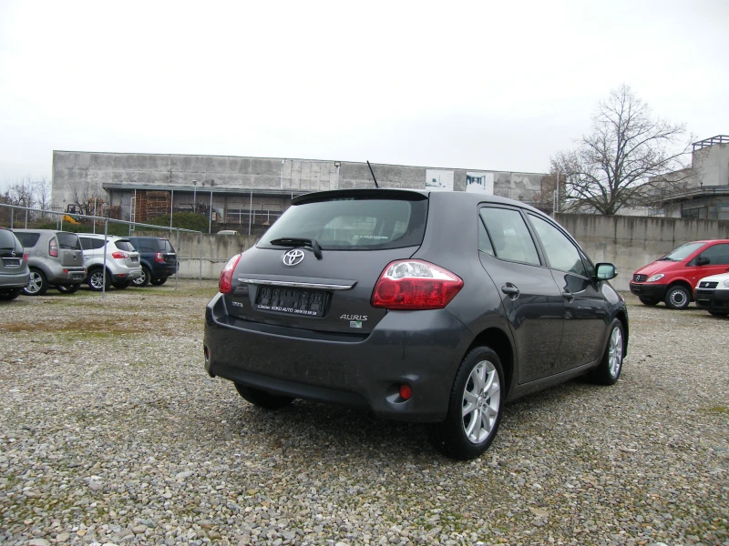 Toyota Auris 1.4D-4D 112000km., снимка 4 - Автомобили и джипове - 52662278