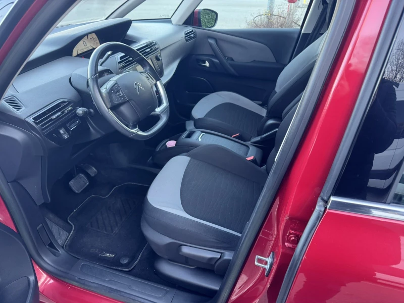 Citroen C4 Picasso 1.6HDI Automatic, снимка 9 - Автомобили и джипове - 52812590