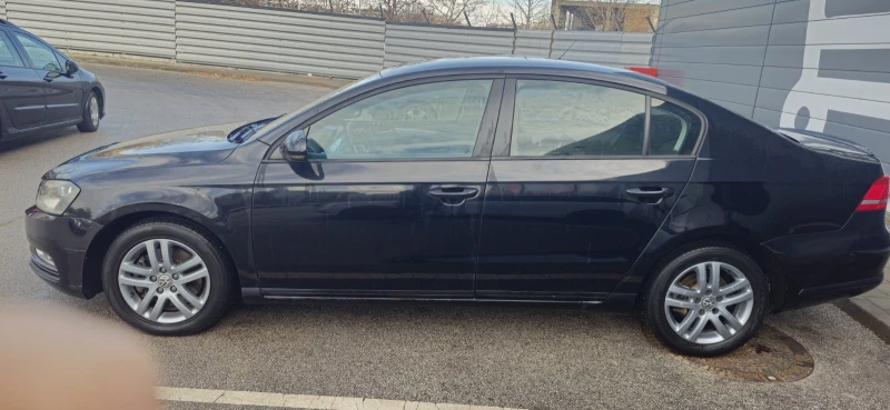 VW Passat B7, снимка 2 - Автомобили и джипове - 53233649
