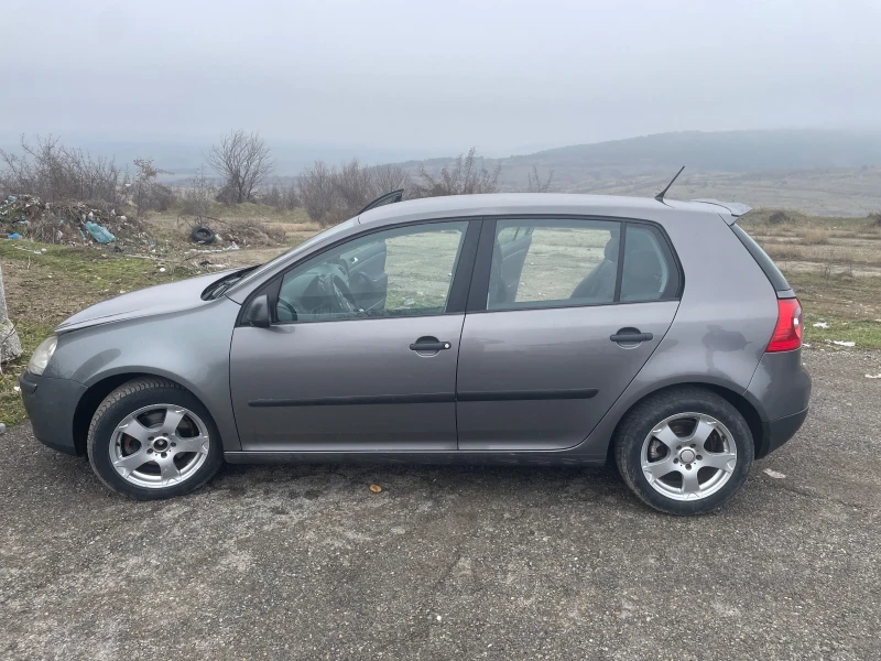 VW Golf, снимка 2 - Автомобили и джипове - 53292613