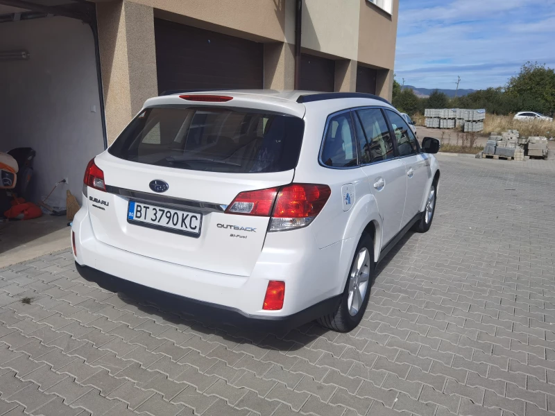 Subaru Outback   4x4   Автомат   Газ BRC   2014, снимка 7 - Автомобили и джипове - 53296358