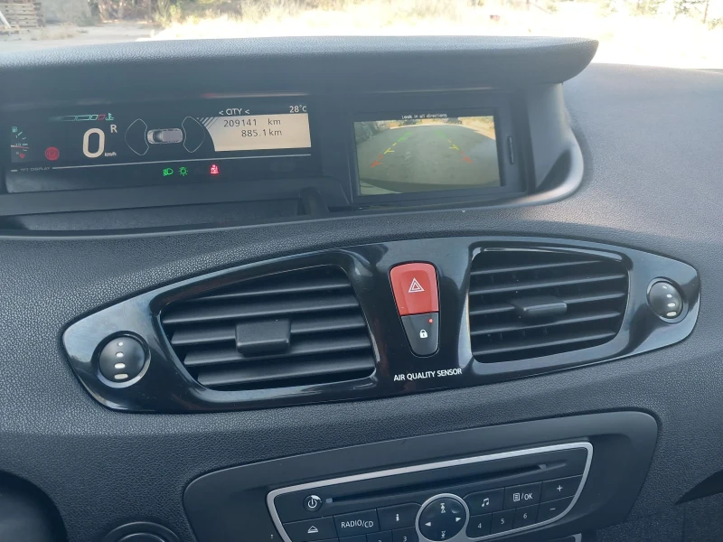 Renault Grand scenic, снимка 11 - Автомобили и джипове - 53478260