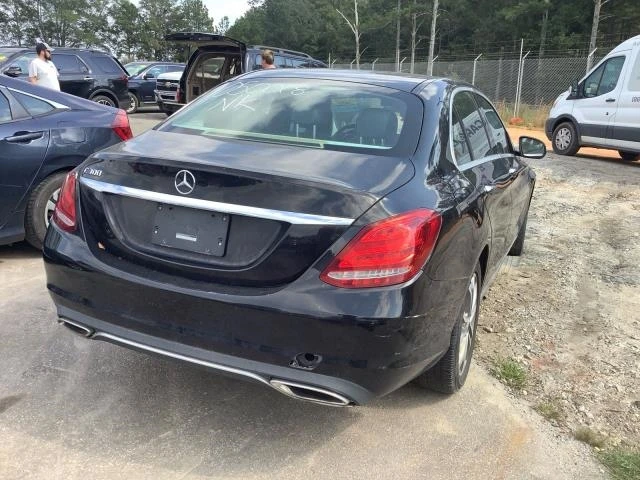 Mercedes-Benz C 300 BURMESTER LANE ASSIST подгряване , снимка 4 - Автомобили и джипове - 47634389