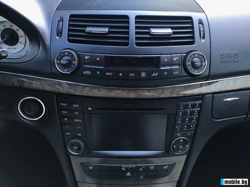 Mercedes-Benz E 500 4matic, LPG, AMG Optics, Facelift, снимка 9 - Автомобили и джипове - 53116110