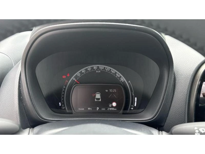 Toyota Aygo X 1.0P ENVY CVT, снимка 14 - Автомобили и джипове - 54790270