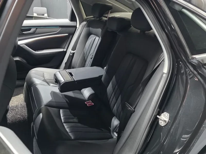 Audi A6 2.0 TDI Quattro - САМО 30% АВАНС, снимка 12 - Автомобили и джипове - 55428464