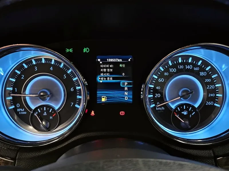 Chrysler 300c 3.0D - САМО 30% АВАНС, снимка 8 - Автомобили и джипове - 55991303
