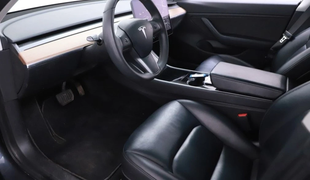 Tesla Model 3  44   | Mobile.bg   17