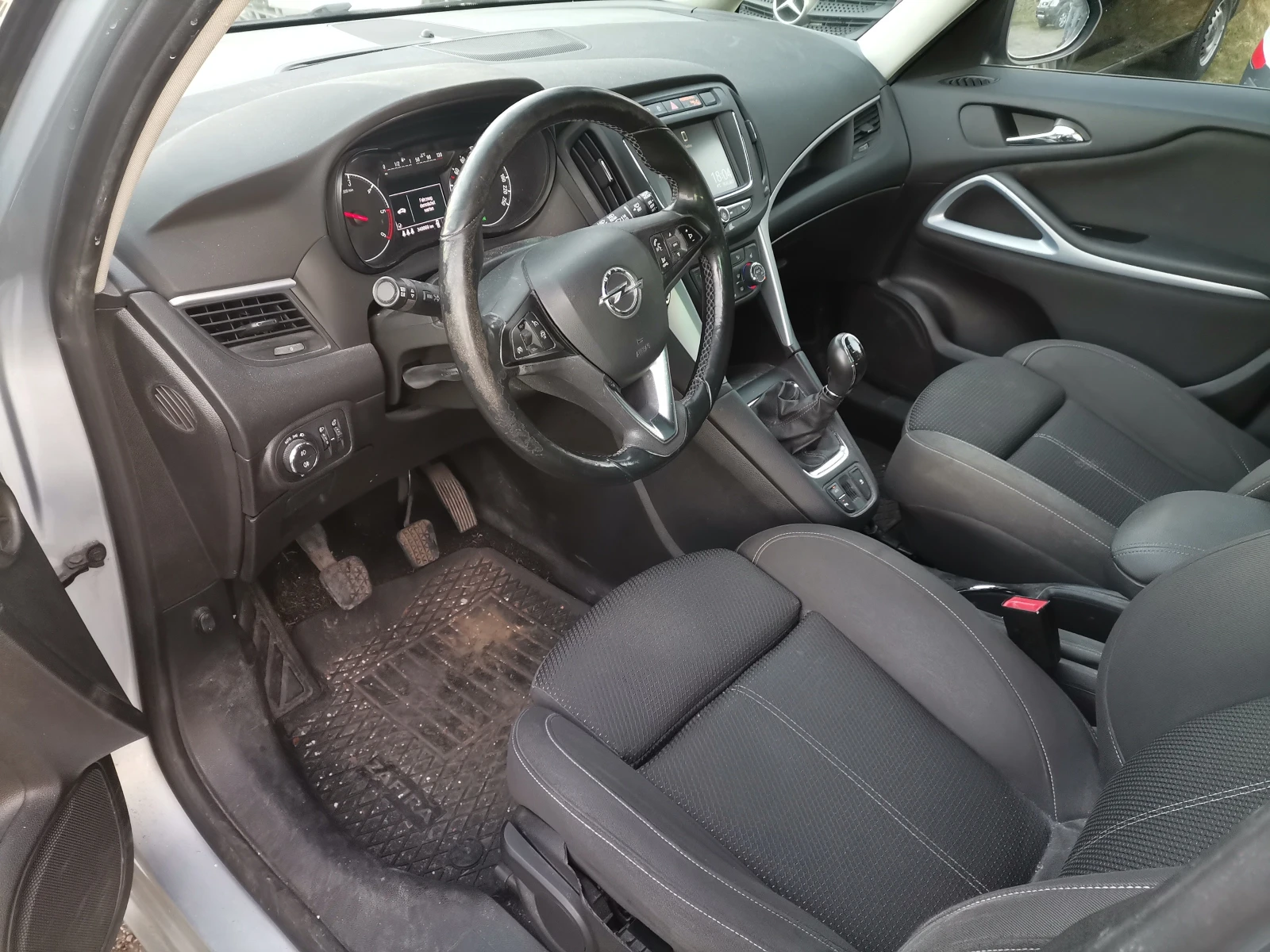 Opel Zafira 1.6 CDTI Evro6 - изображение 10