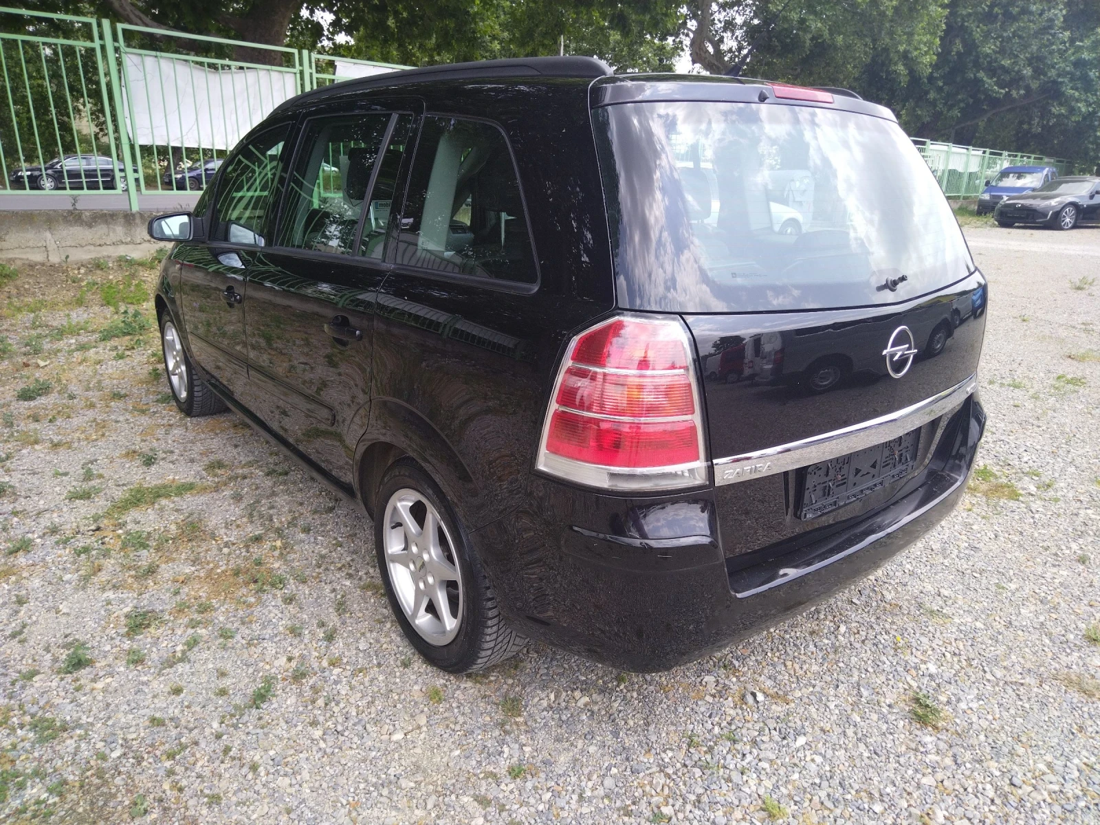 Opel Zafira 7 места, 6 скорости, темпомат, климатик  - изображение 5
