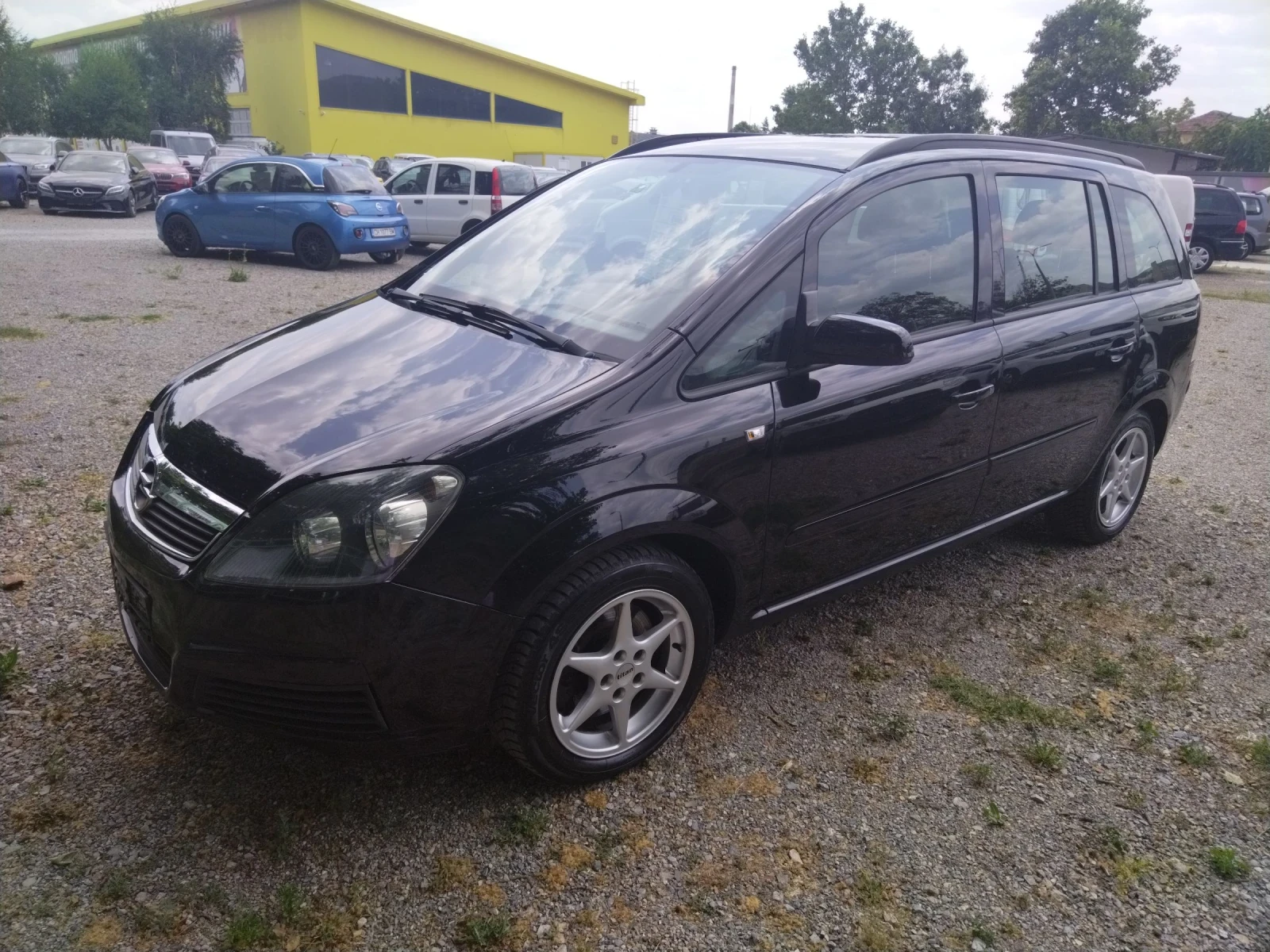 Opel Zafira 7 места, 6 скорости, темпомат, климатик  - изображение 3