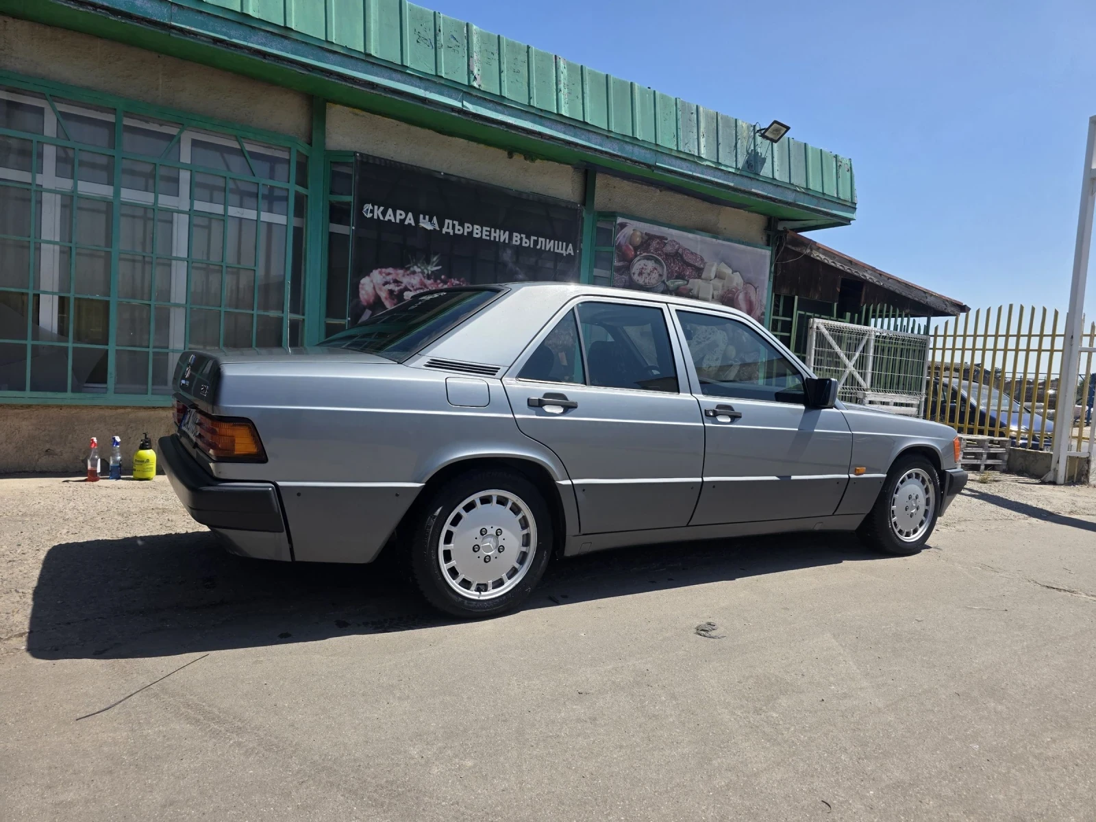 Mercedes-Benz 190  - изображение 4