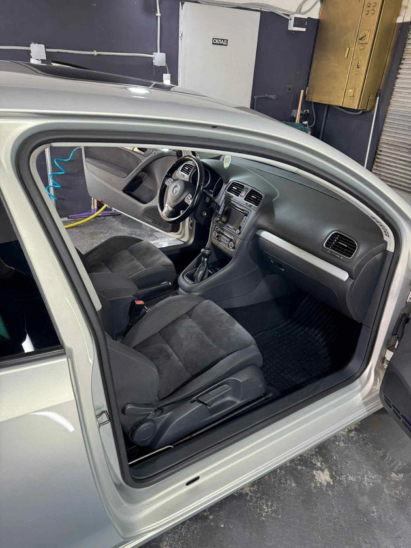 VW Golf 6 2.0TDI - изображение 6