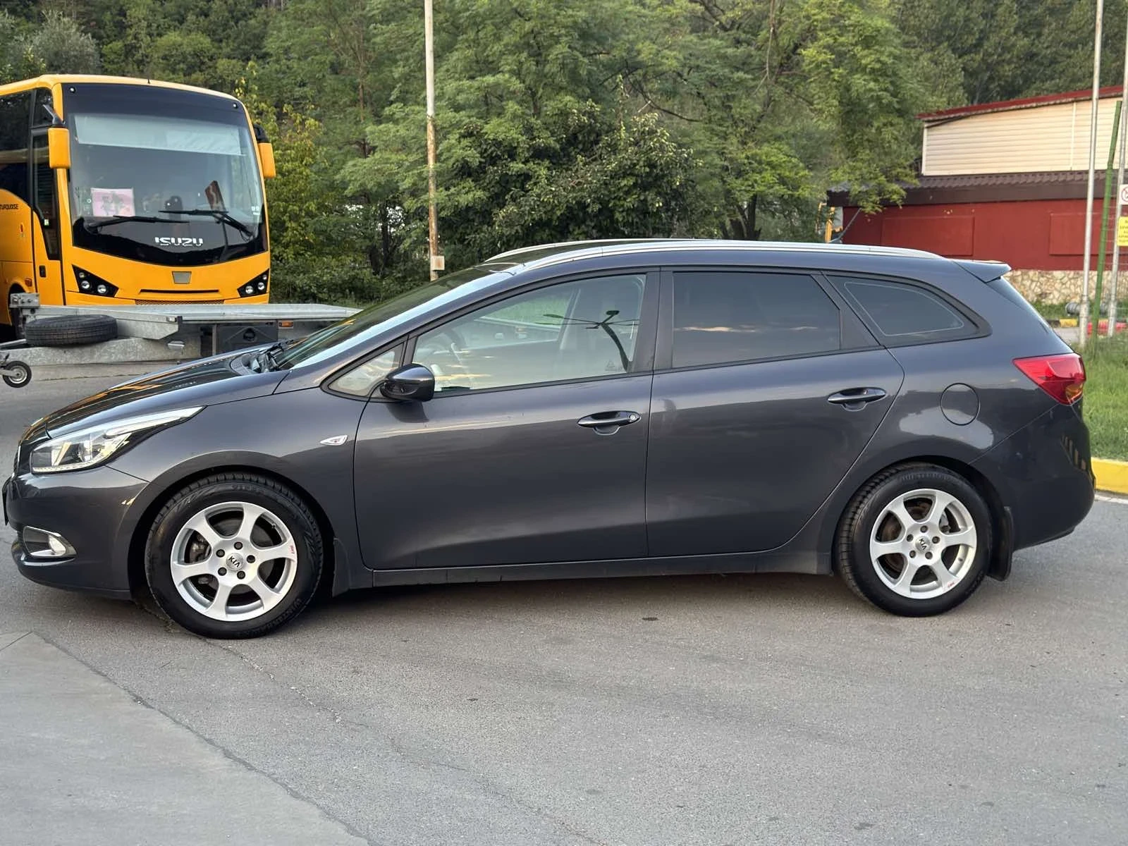 Kia Ceed 1.6CRDi Климатроник* EURO 5 - изображение 9