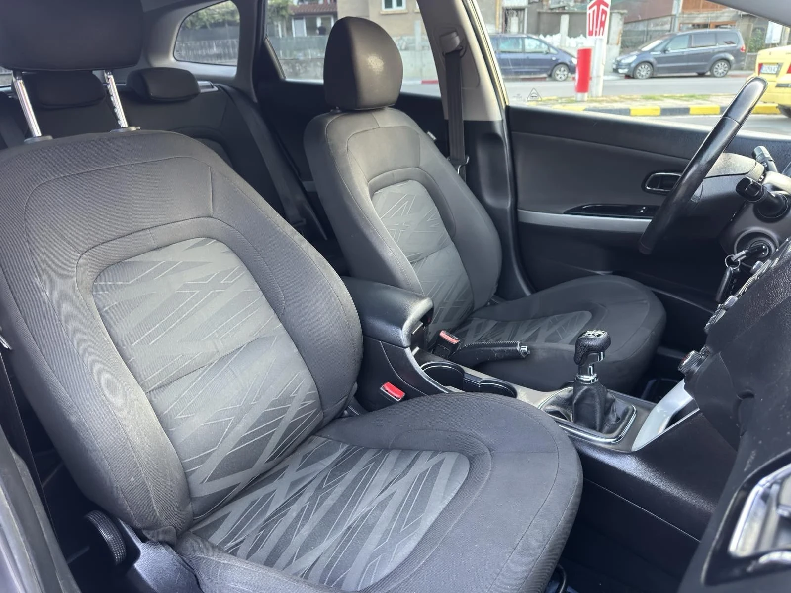 Kia Ceed 1.6CRDi Климатроник* EURO 5 | Mobile.bg — изображение 15