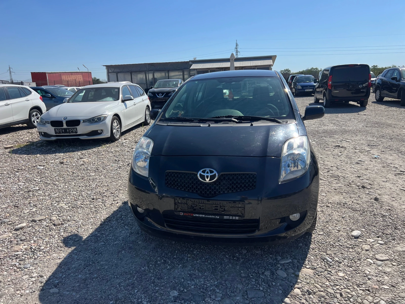 Toyota Yaris 1.3 VVTI(KATO НОВА) - изображение 2