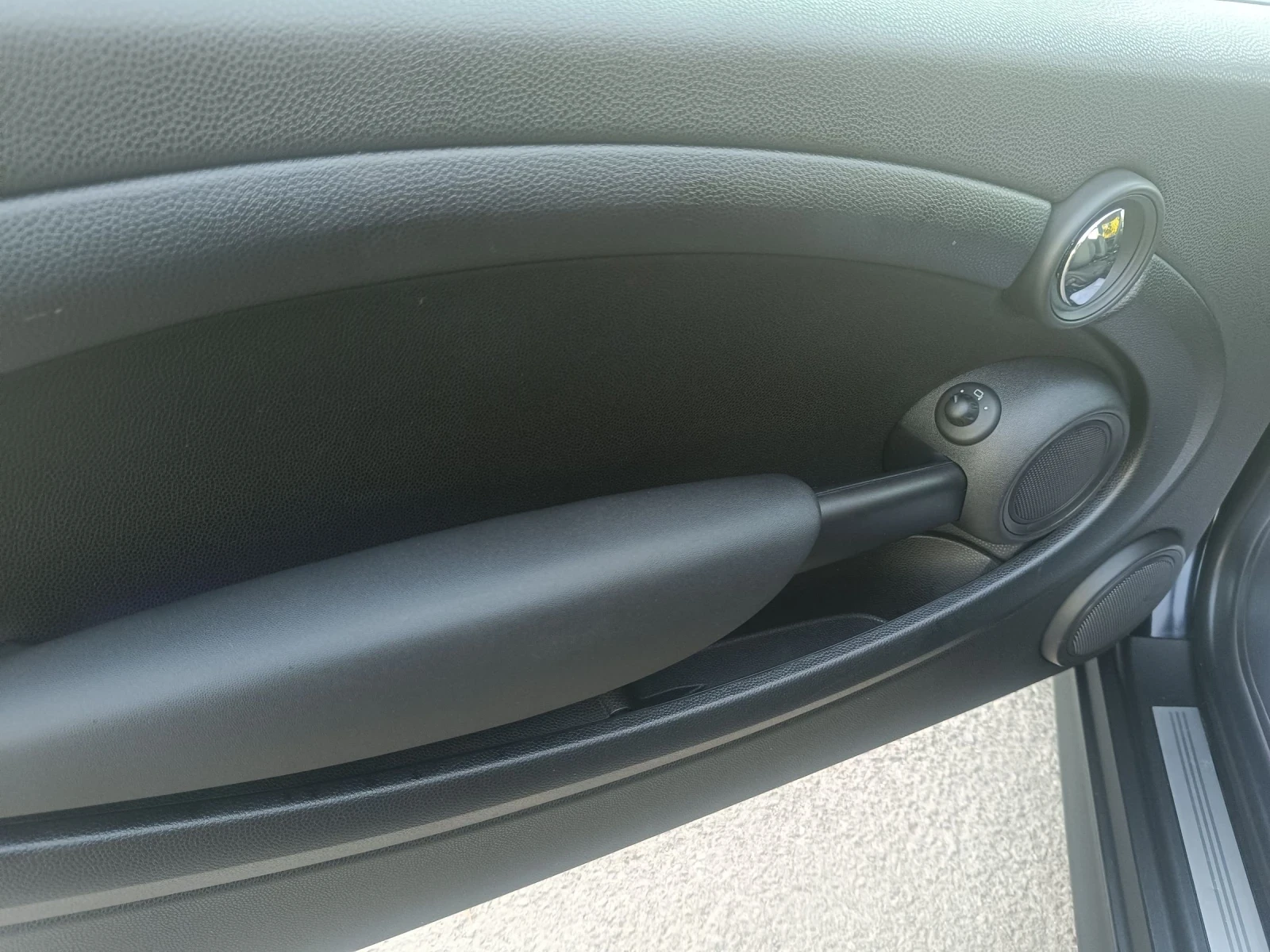 Mini One | Mobile.bg   12