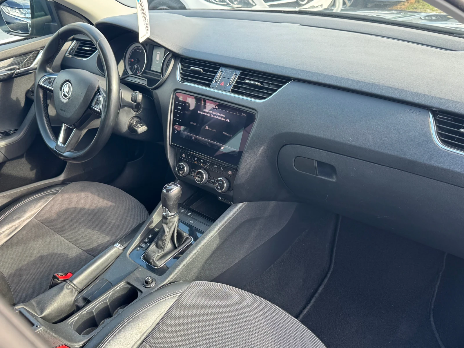 Skoda Octavia 2.0 DSG FACELIFT NAVI  Executive  | Mobile.bg   12