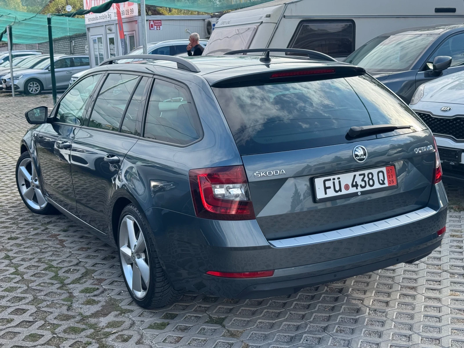 Skoda Octavia 2.0 DSG FACELIFT NAVI  Executive  - изображение 10