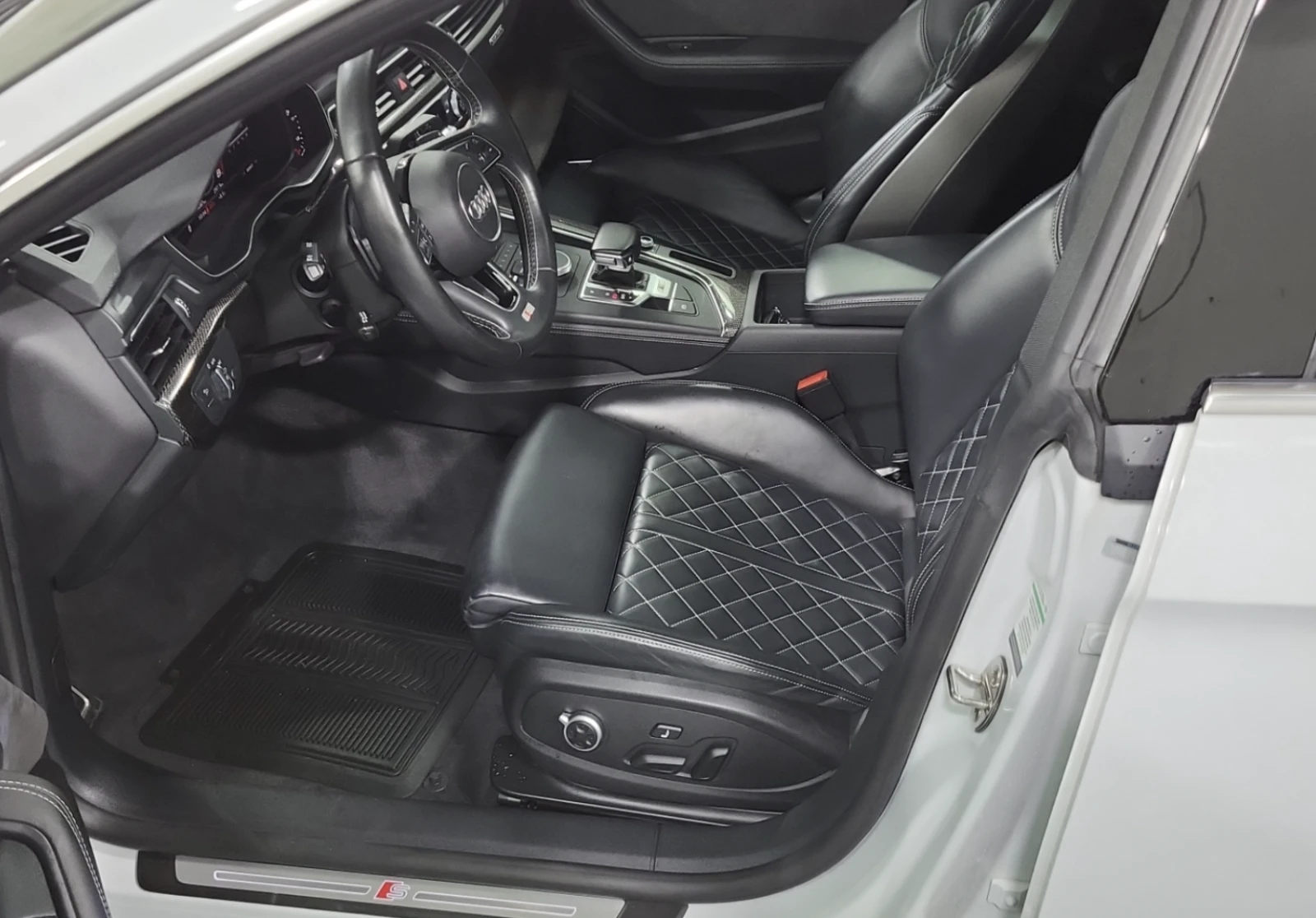 Audi S5 SPORTBACK TECHNIK - изображение 5