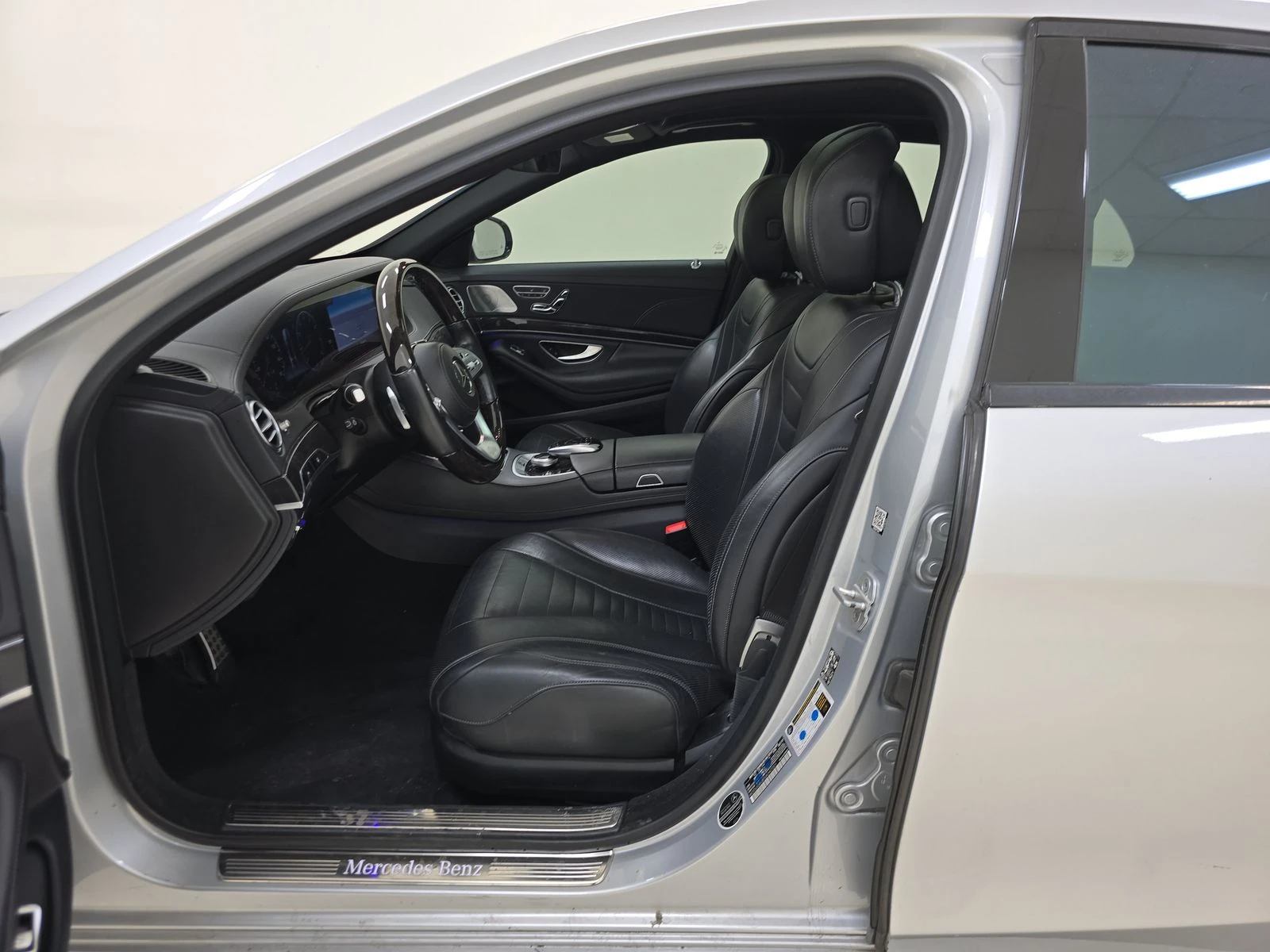 Mercedes-Benz S 560 2018 Mercedes-Benz S 560 4MATIC Sedan - изображение 8