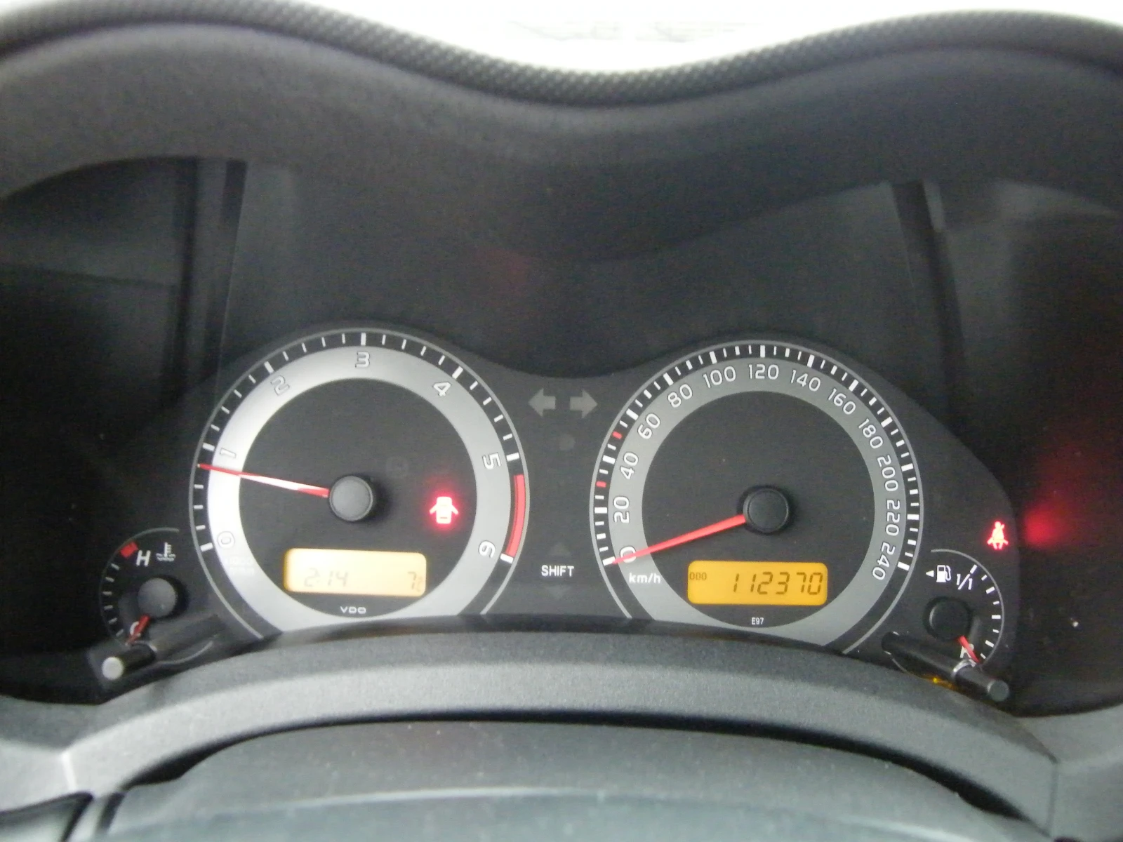 Toyota Auris 1.4D-4D 112000km. - изображение 9