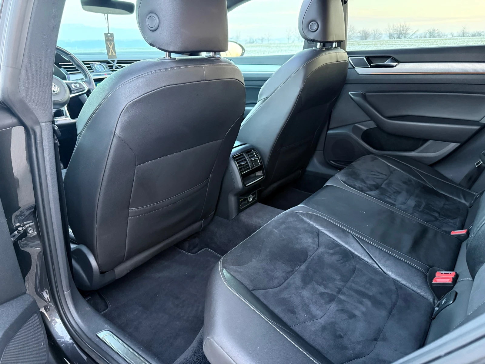 VW Arteon * R-Line * Pano * 190�.� * 360  * FULL | Mobile.bg � ����������� 15