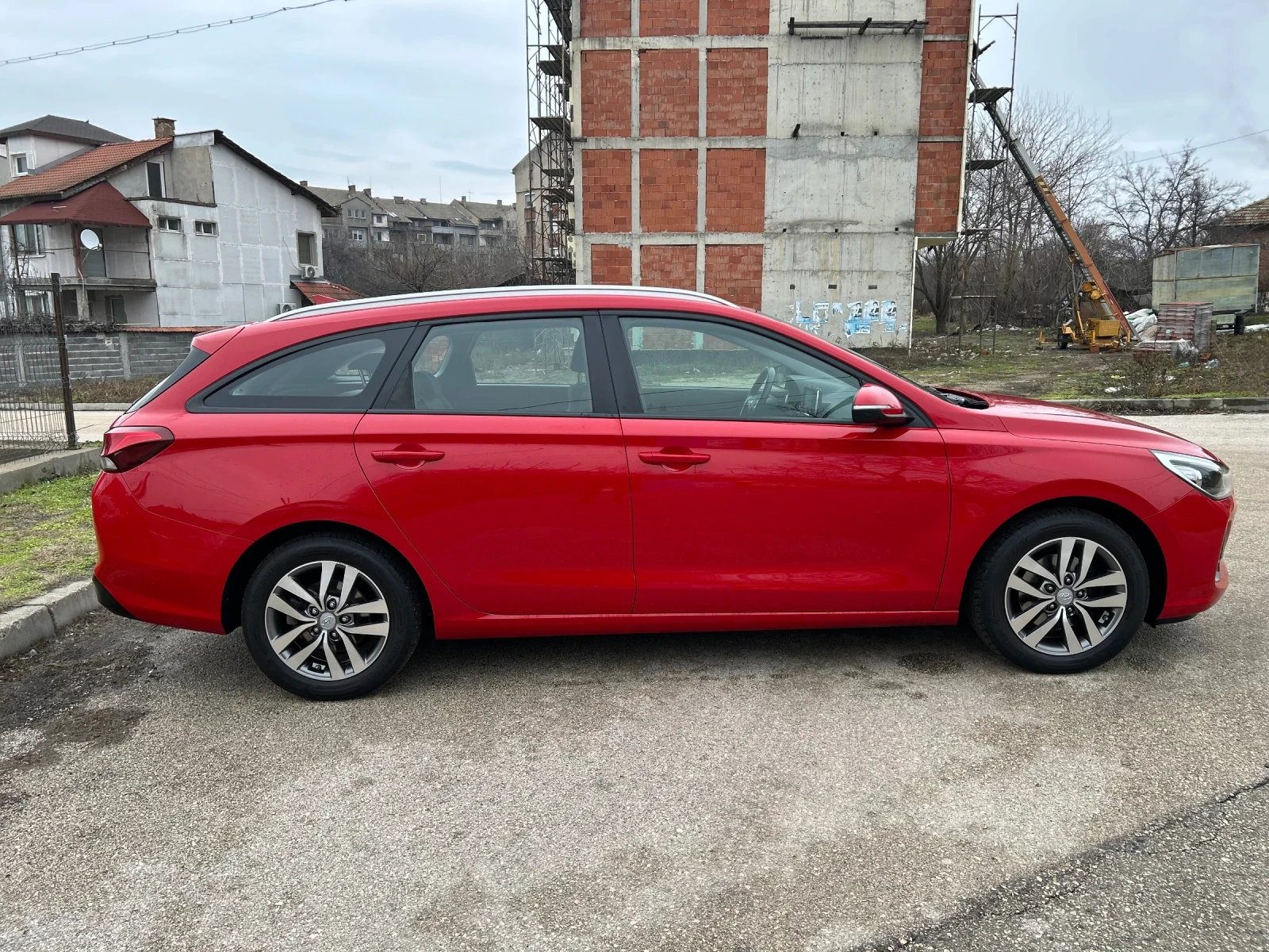 Hyundai I30 1.0T GDI - изображение 8