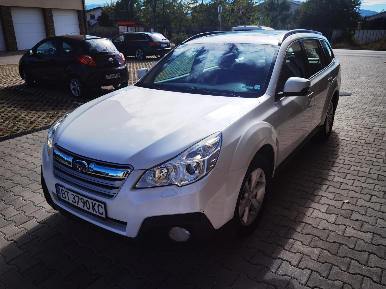 Subaru Outback   4x4   Автомат   Газ BRC   2014 - изображение 4