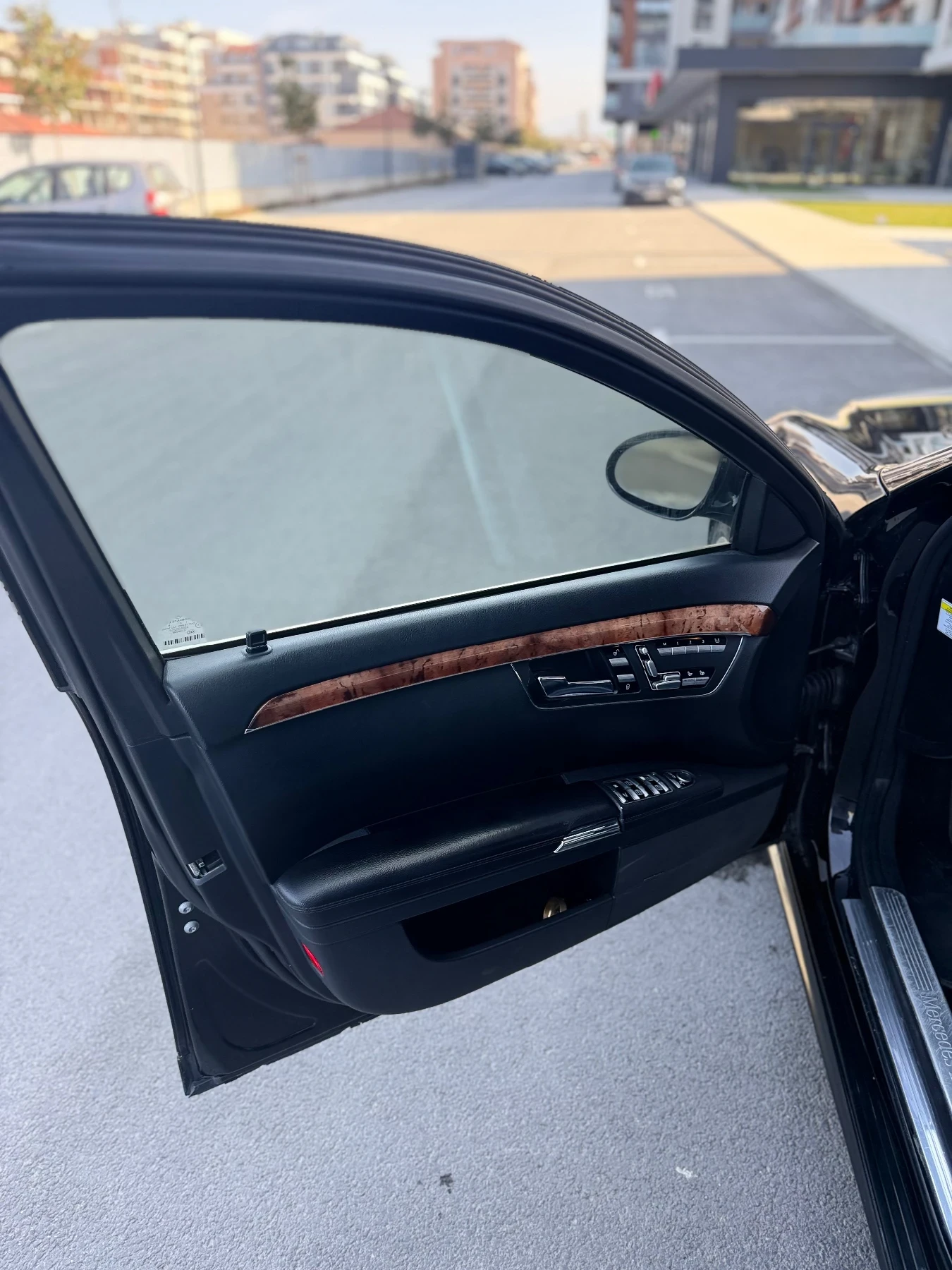 Mercedes-Benz S 500 ГАЗ! РЕАЛНИ КИЛОМЕТРИ!!!, снимка 7 - Автомобили и джипове - 53879043