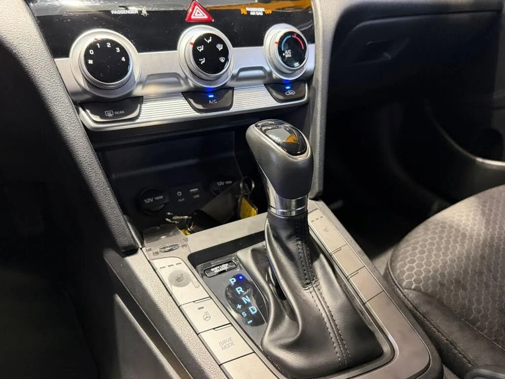 Hyundai Elantra Preferred* ����������* (���� �� ��) | Mobile.bg � ����������� 15